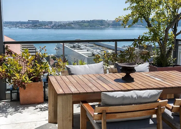 Apartamento penthouse com 3 dormitórios
